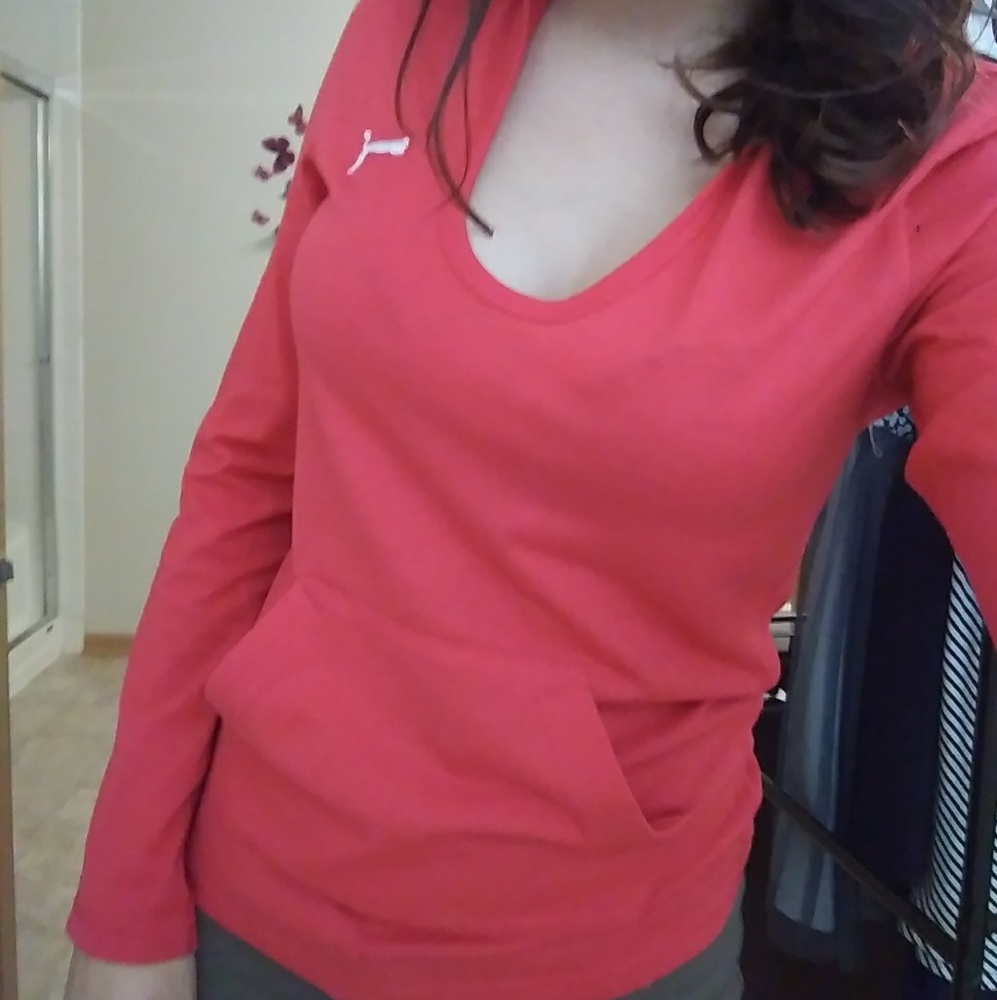 🌸Small Puma Uneck Sweatshirt❤