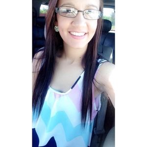 Meet your Posher, Makayla