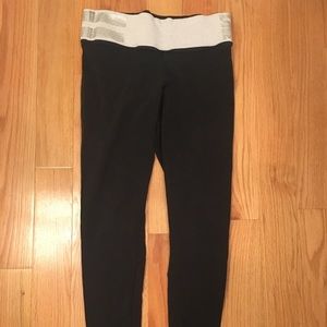 PINK yoga leggings