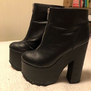 YRU Nightmare Platform Boots