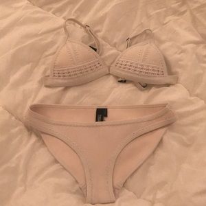XS GIGI WHITE SET TRIANGL