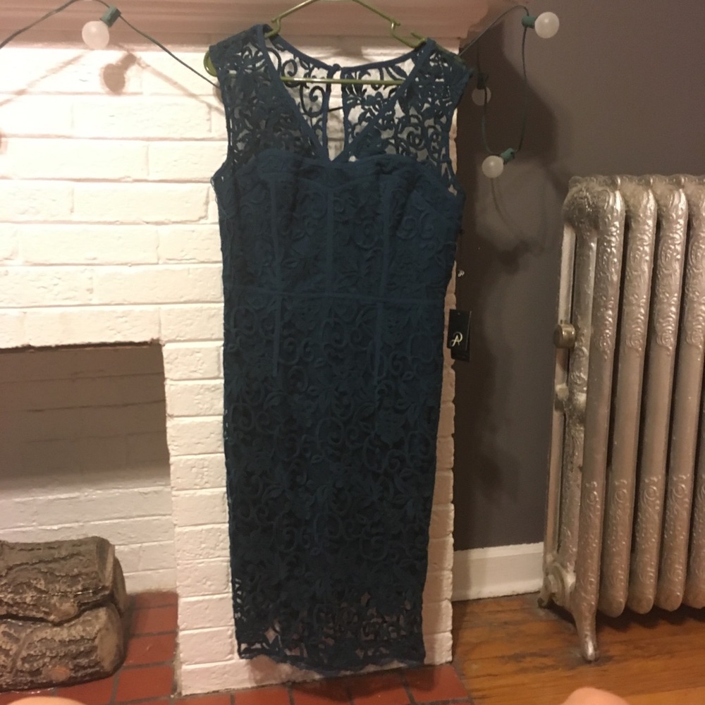 Adrianna Papell green Lacey dress