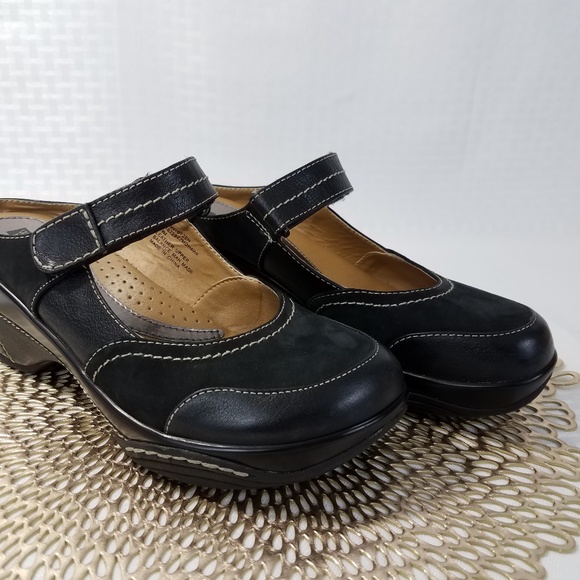 white mountain mary jane shoes