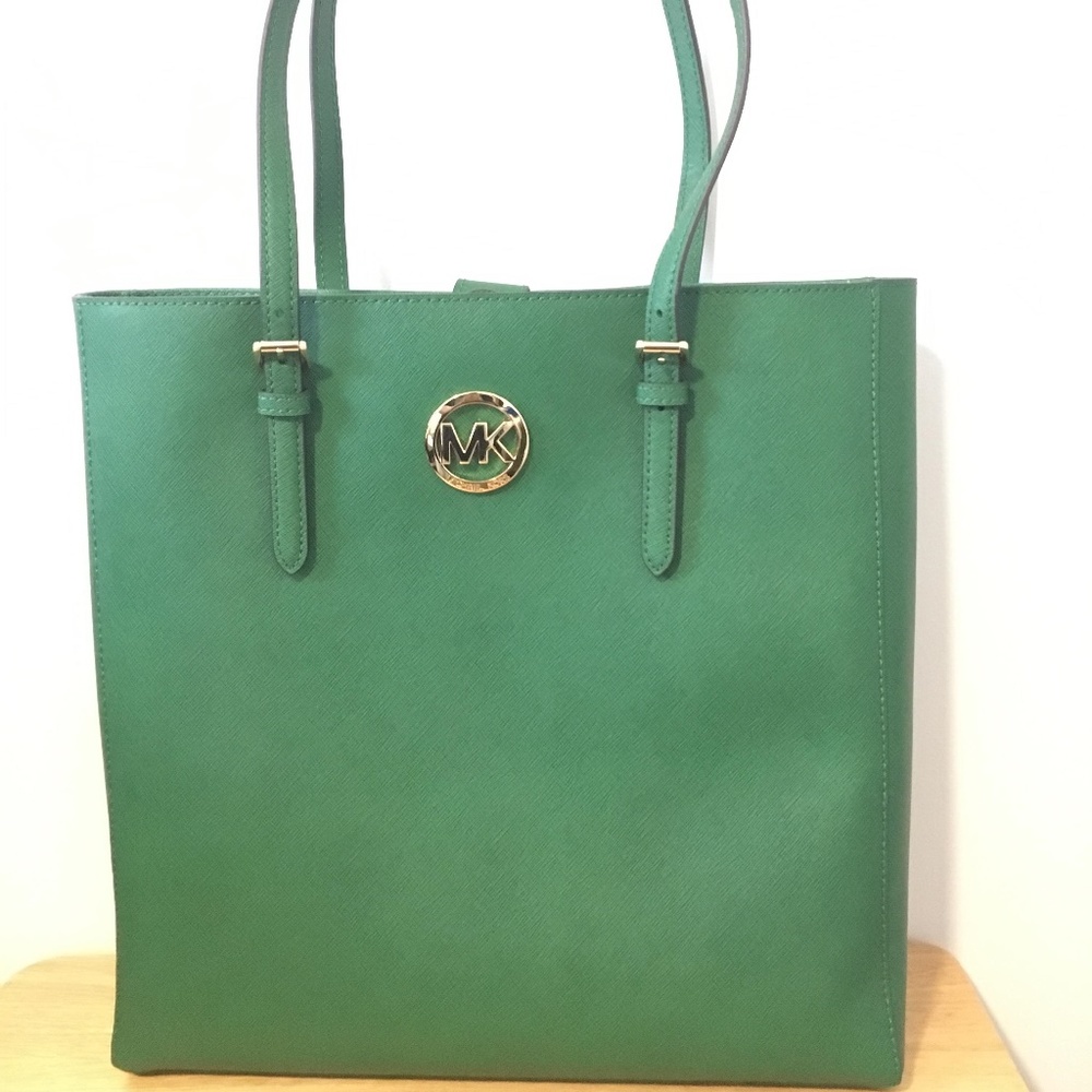 MICHAEL KORS JET SET TRAVEL NS NORTH SOUTH TOTE