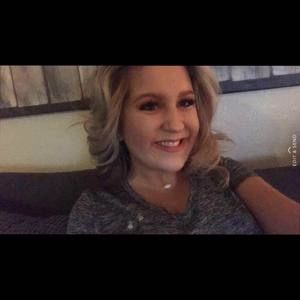 Meet your Posher, Katelyn