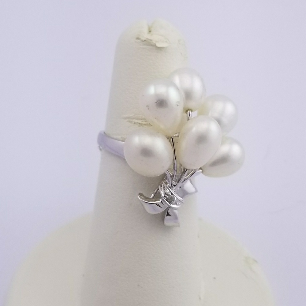 White Gold ring