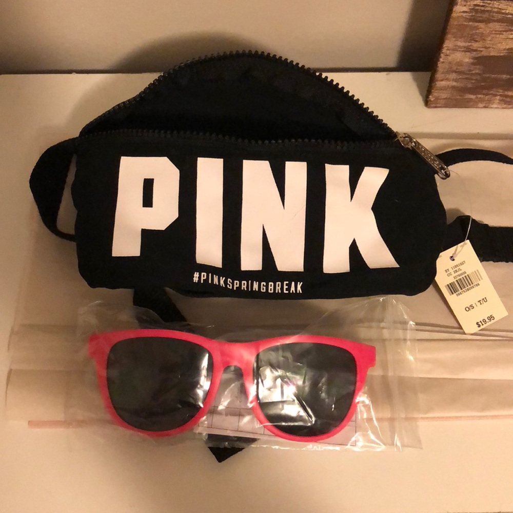 Fanny pack and sunnies