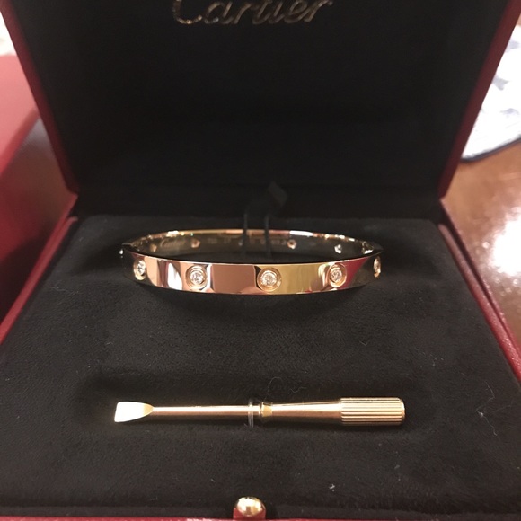 Love yellow Cartier bracelet - Picture 2 of 4