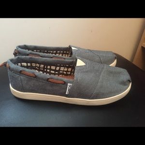 TOMS Blue chambray loafers