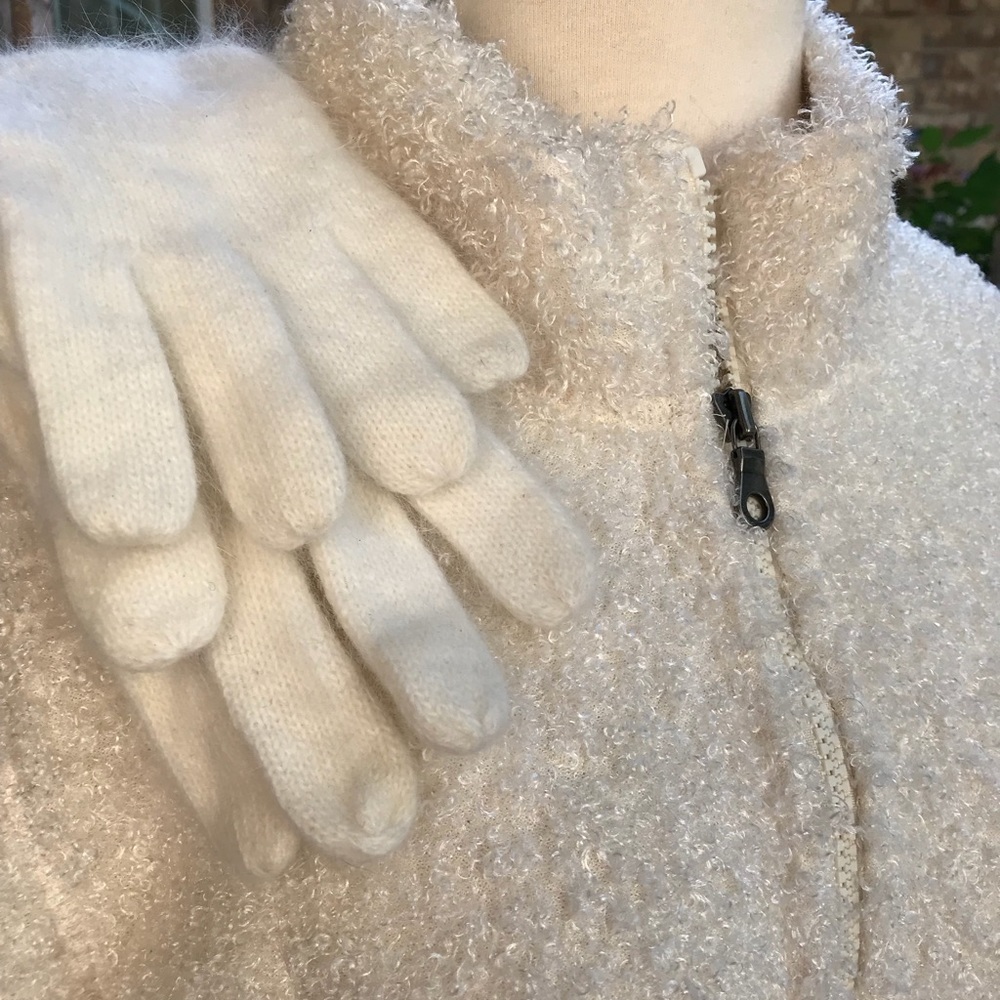 J.Jill Soft full Zip Jacket w/gloves Ivory Petite
