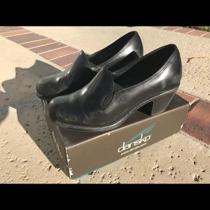 Dansko Beth Black Nappa Size 38