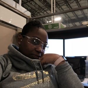 Meet your Posher, Catherine