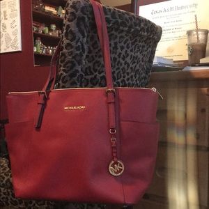 Michael Kors jet set purse & wallet