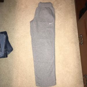 Men’s Nike Sweatpants (grey)
