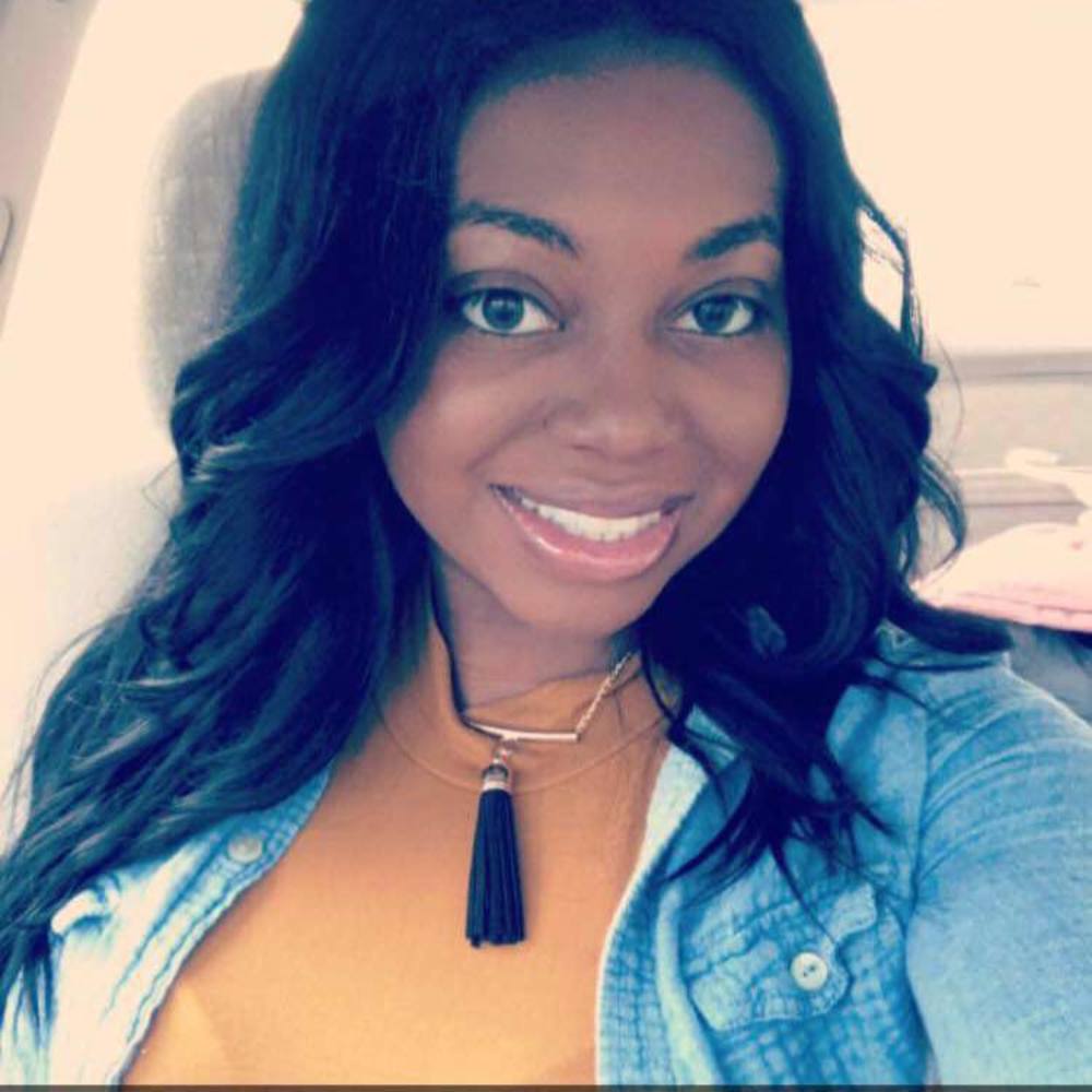 Meet your Posher, Raea