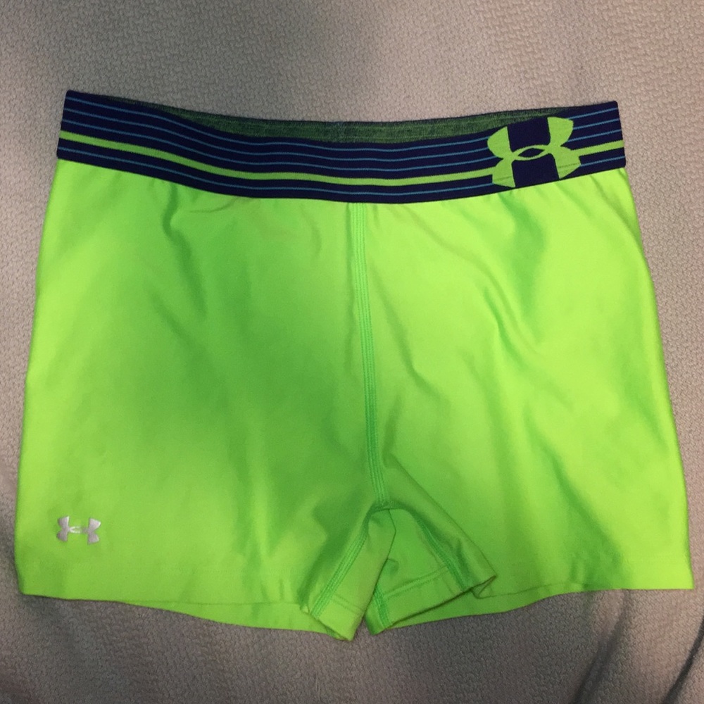 Under Armour Neon Green Size Medium Spandex Shorts