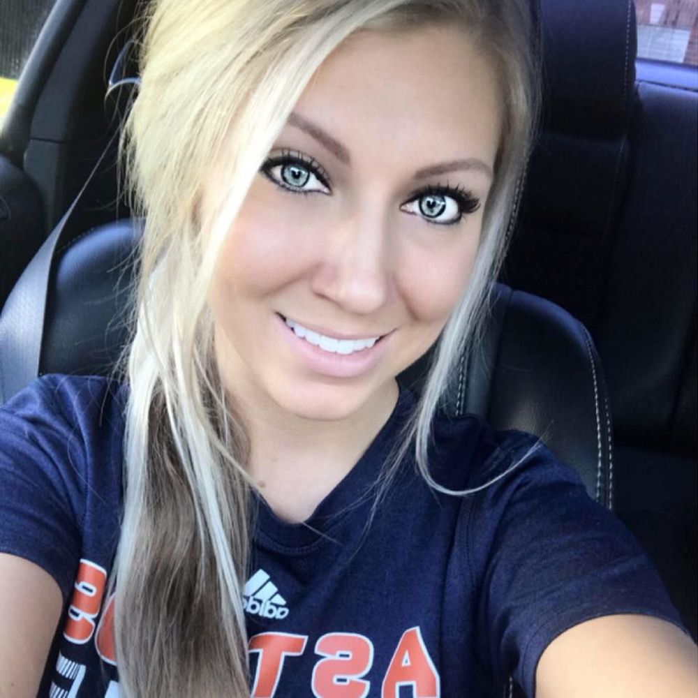 Meet your Posher, Brooke
