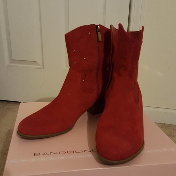 bandolino red boots