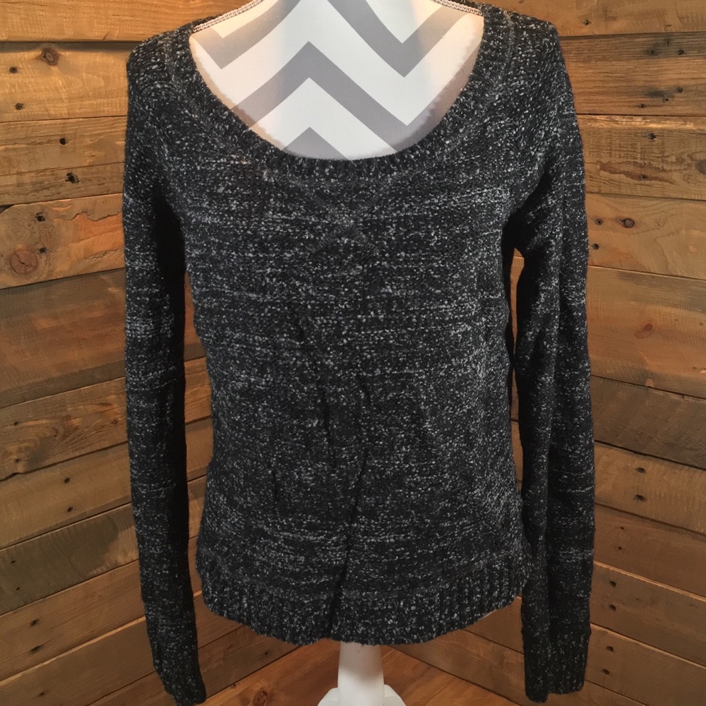 FOX THROWBACK CROP SWEATER