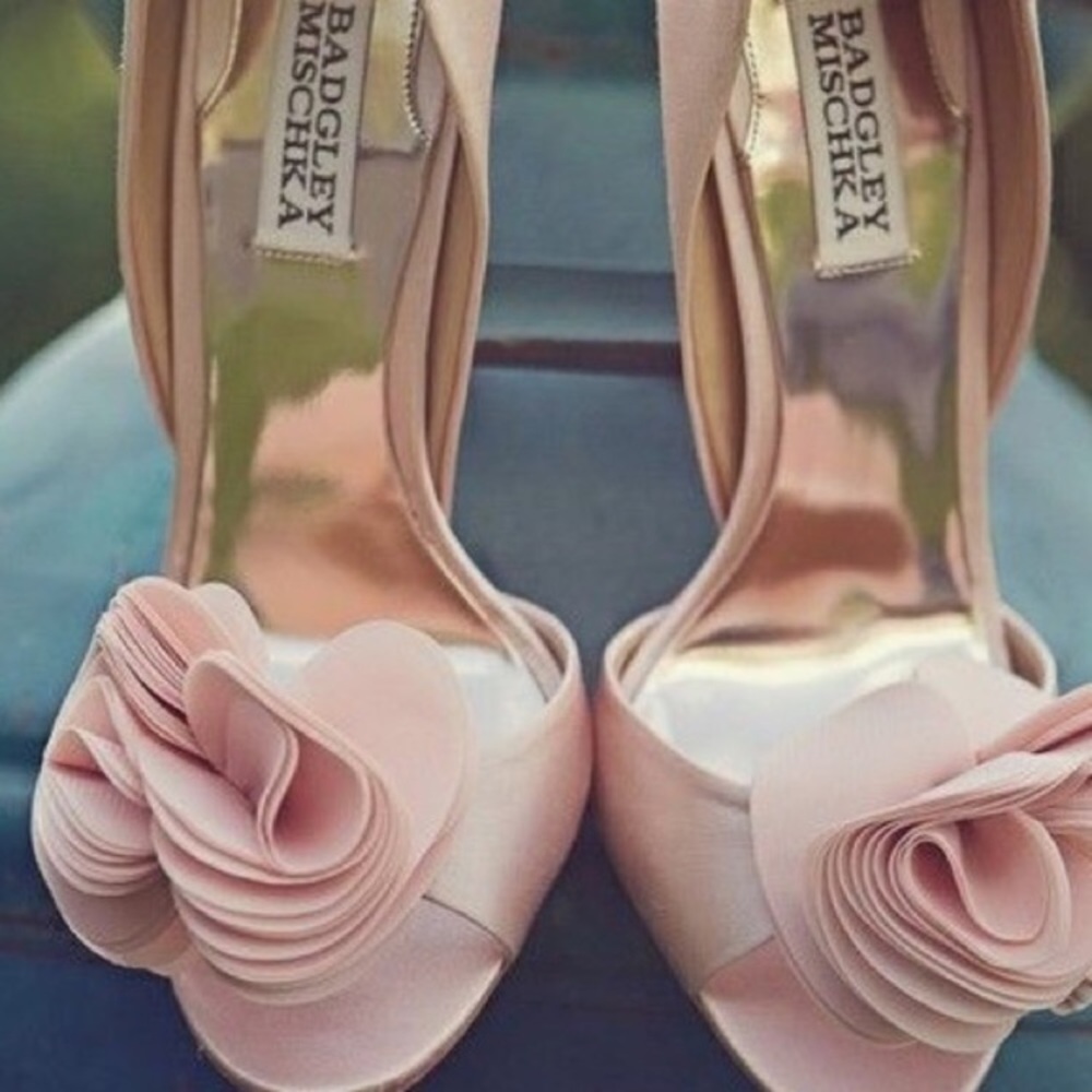 Badgley mischka “Randall” size 6 shoes heels