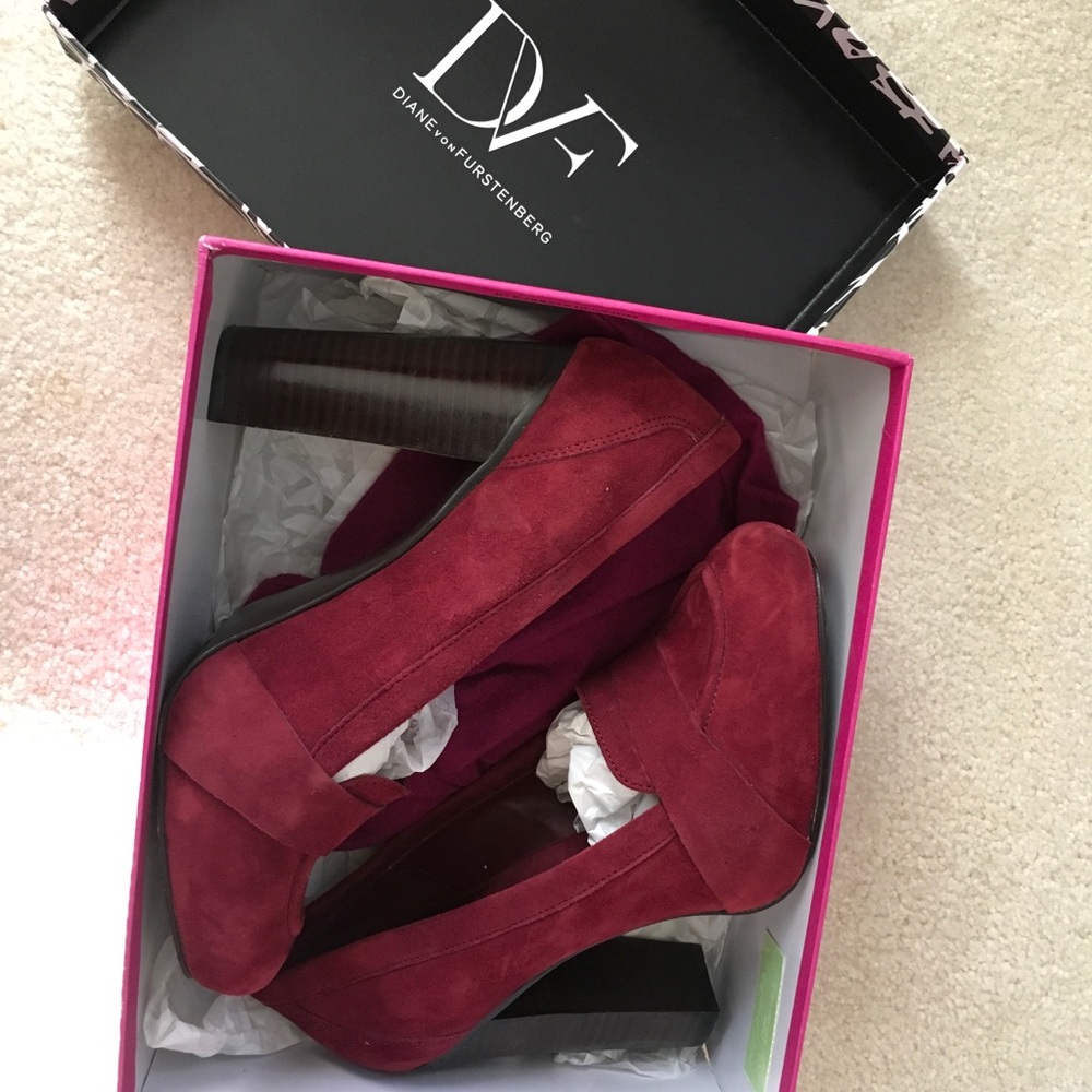 DVF suede pumps
