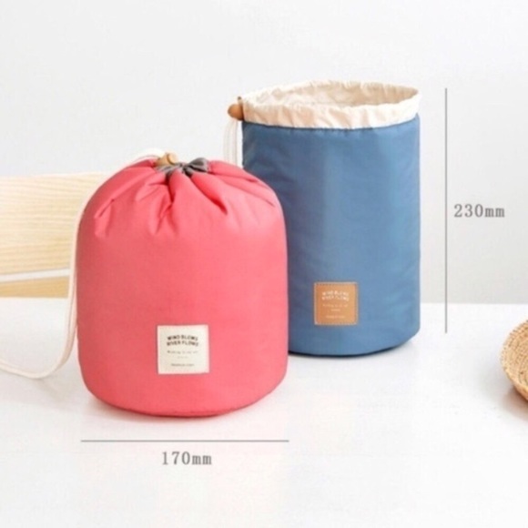 ONE DAY SALE!! Mint makeup travel toiletries bag - Picture 5 of 7