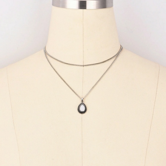 7/$35 Two Layer White Stone Pendant Necklace - Picture 5 of 7