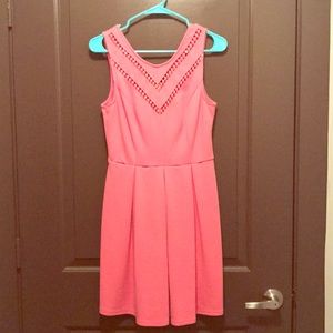 Dressy causal in Coral