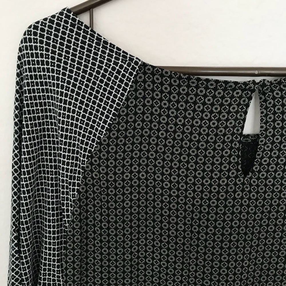 Patterned Dress - Picture 4 of 5