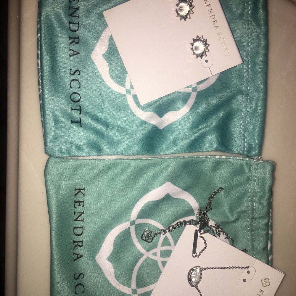 Kendra Scott earrings and necklace