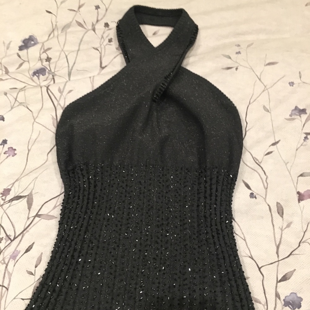 Halter neck knit top