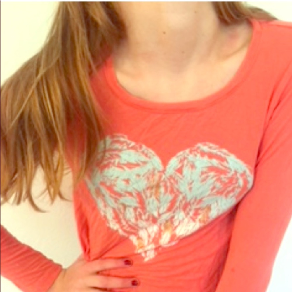 Long sleeve t-shirt with heart.