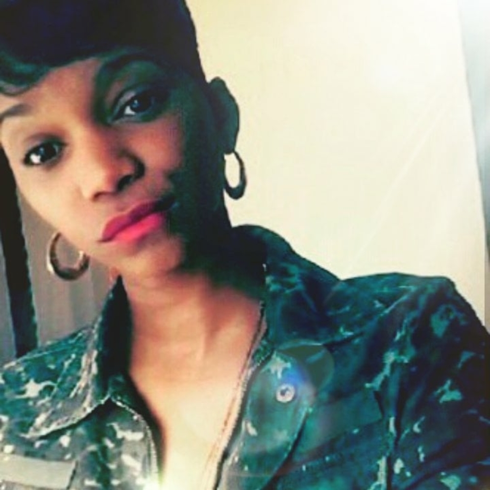 Meet your Posher, Tiaira