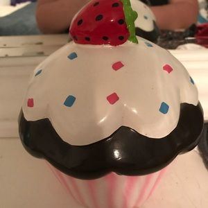 Cupcake piggy bank