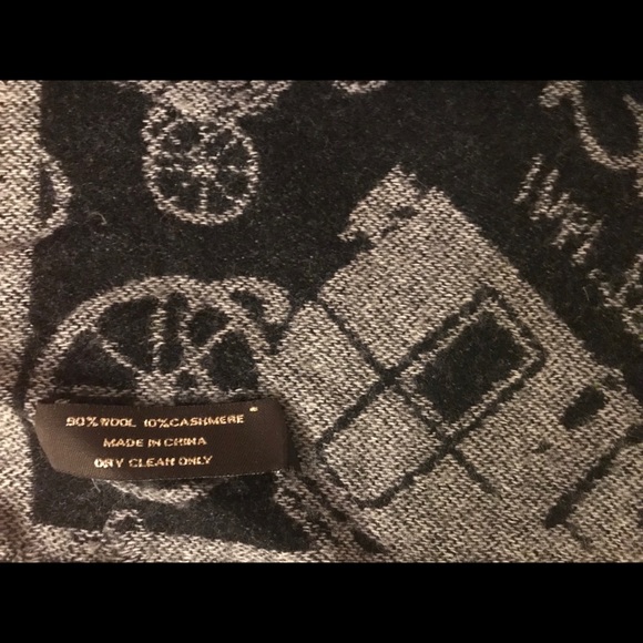 COACH CASHMERE BLEND SCARF - Picture 3 of 3