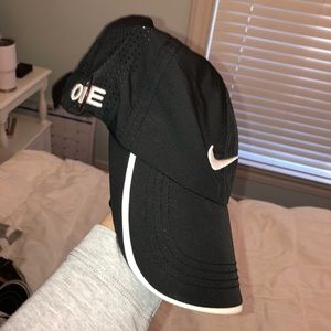 Black nike hat