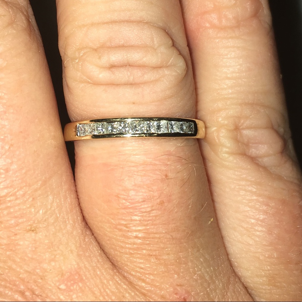 10k gold princess cut diamond channel band ring