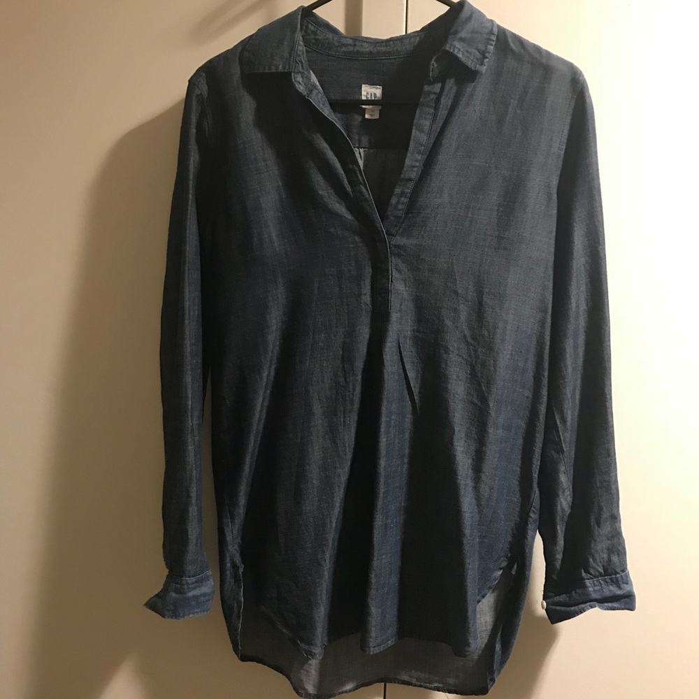 Gap long sleeve denim collared shirt