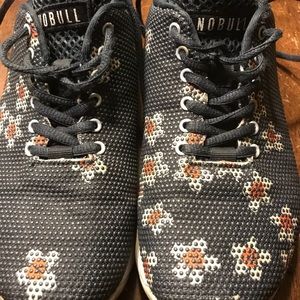 NOBULL Size 8.5 Floral Trainer