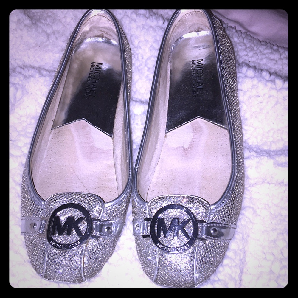 ✨Michael Kors - Silver Glitter Flats ✨