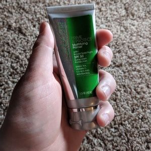 Cane + Austin Mattifying Primer