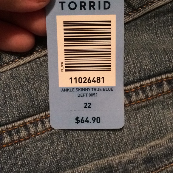 Torrid ankle skinny jeans - Picture 3 of 4