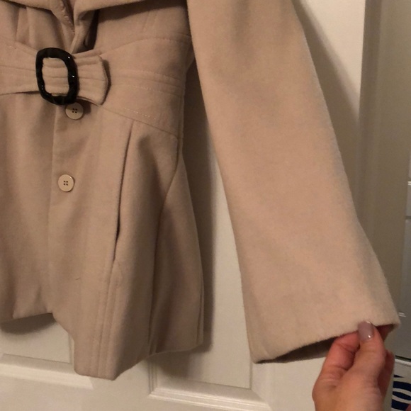 Jacket - Picture 3 of 4