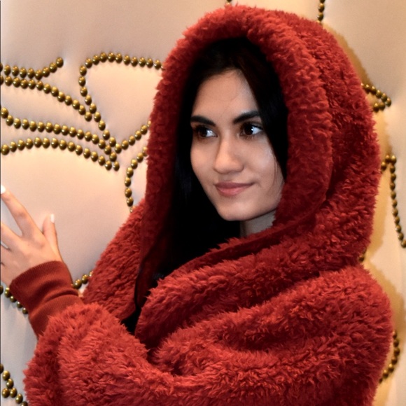 Nordic Beach Fluffy Jacket (Red) - Picture 4 of 7