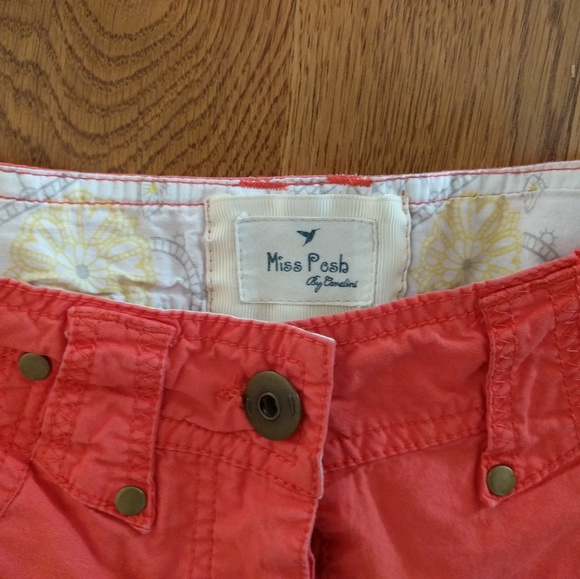 Miss Posh short shorts size M - Picture 3 of 3