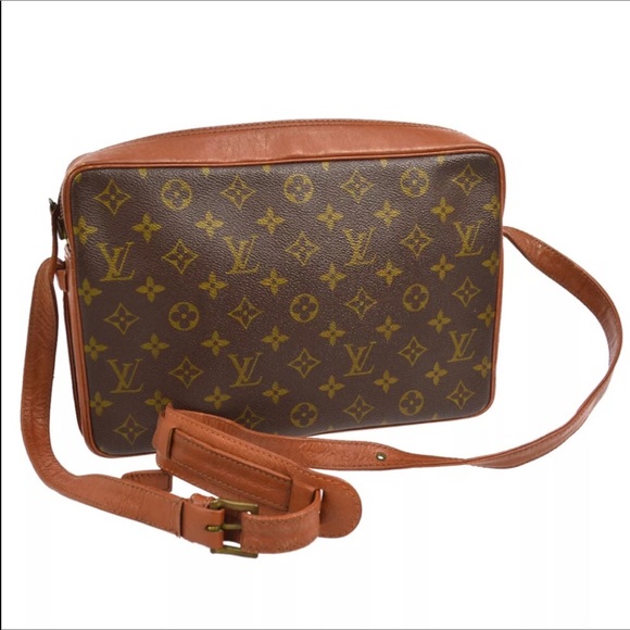 Authentic Louis Vuitton Messanger bag - Picture 2 of 8