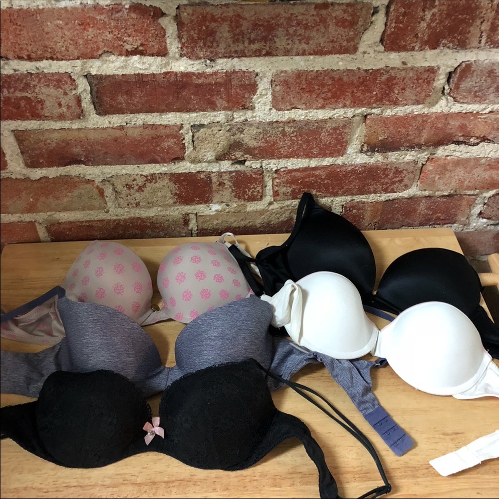 Huge lot of 5 size 34b bras / VS & various brands