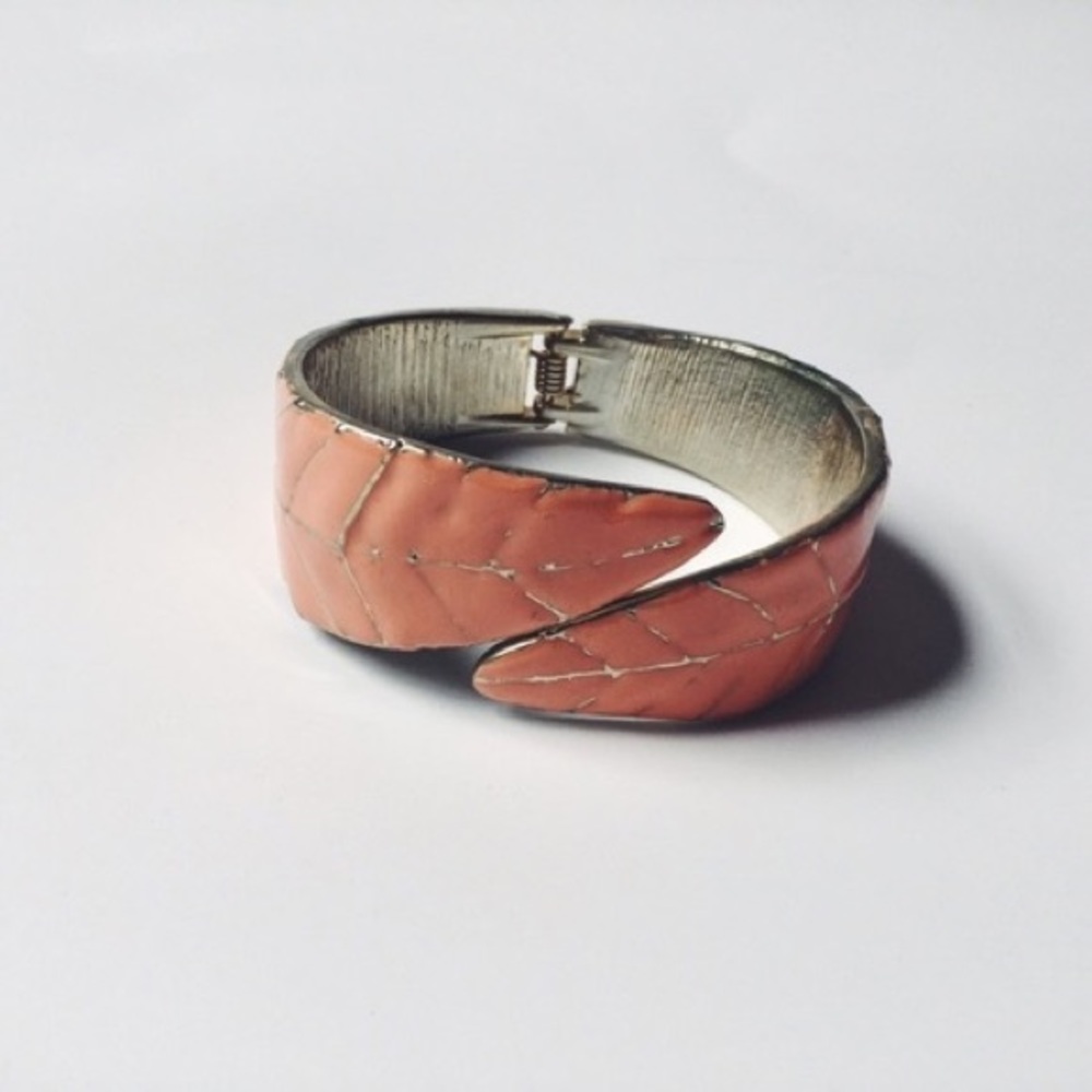 Feather Bracelet (NWOT)