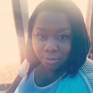 Meet your Posher, Charline