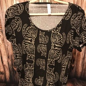 MEDIUM LULAROE CLASSIC T CATS!